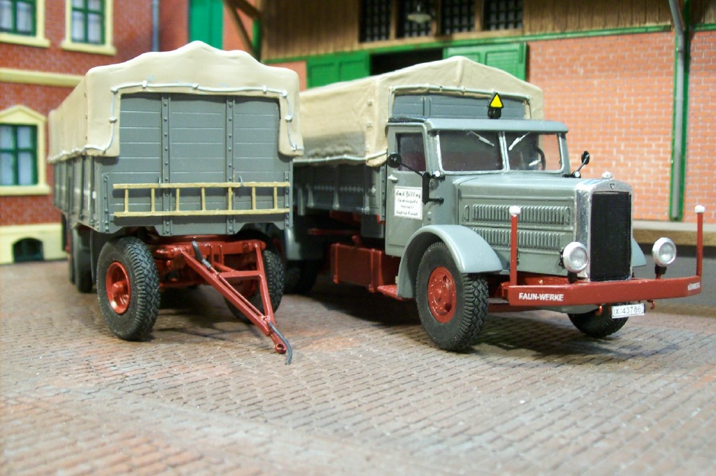 Faun L600 D67 Deutsche Reichsbahn mit 3-Achsanhänger Faun L600 D67 Deutsche Reichsbahn mit 3-Achsanhänger