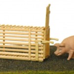 Neuheit: Schweinetransportkiste (Schwein nicht enthalten) Neuheit: Schweinetransportkiste (Schwein nicht enthalten)