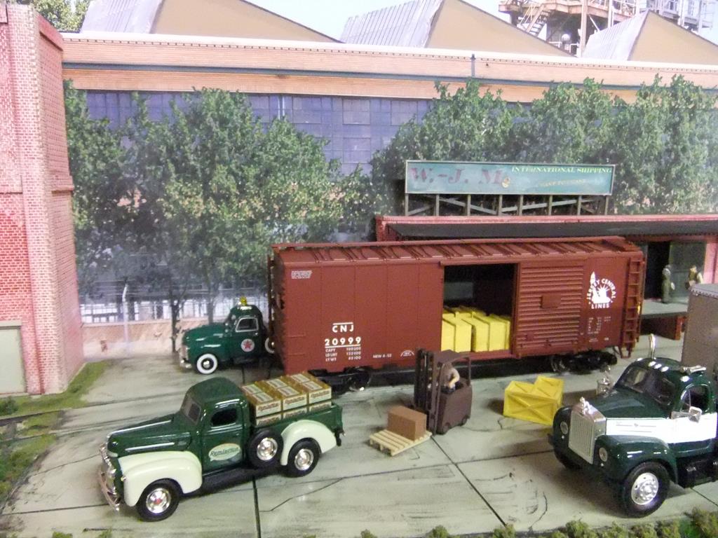 Verladeszene auf einem schon fertig gestalteten Modul Verladeszene auf einem schon fertig gestalteten Modul