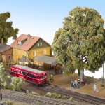 Einer von drei Bahnhöfen der Anlage auf dem Dachboden Einer von drei Bahnhöfen der Anlage auf dem Dachboden