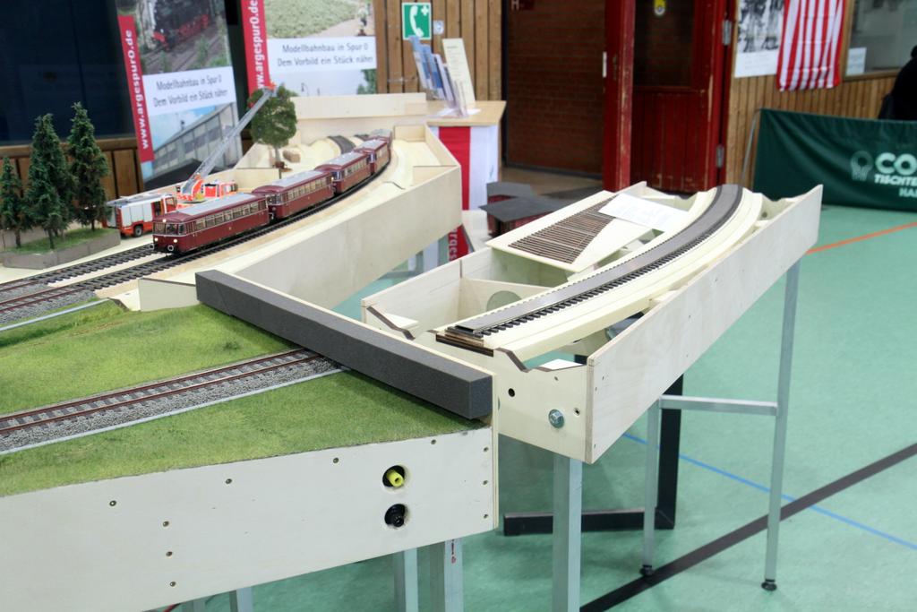 Die Bauweise der Modulanlage wurde gezeigt: Laserteile von Harald Brosch
