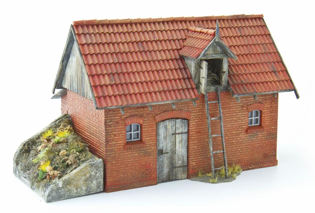 Stangel Schweinestall mit Ziegeldach