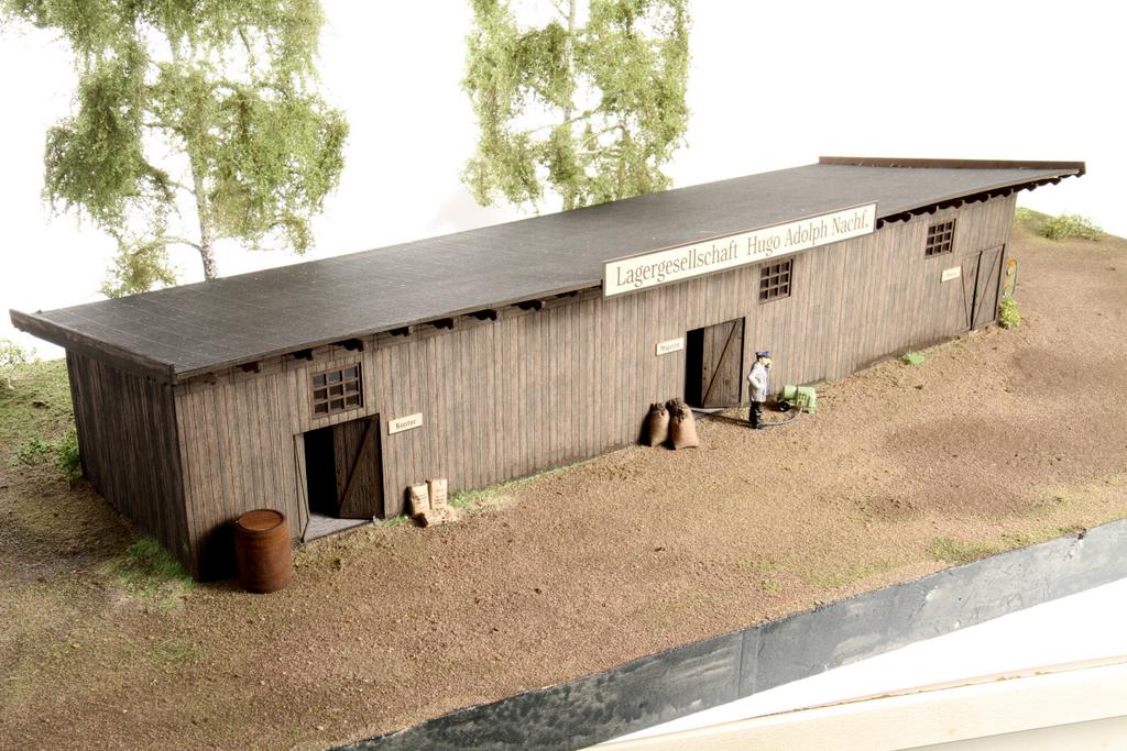 Moebo Lagerschuppen "Lagergesellschaft Hugo Adolph Nachf."