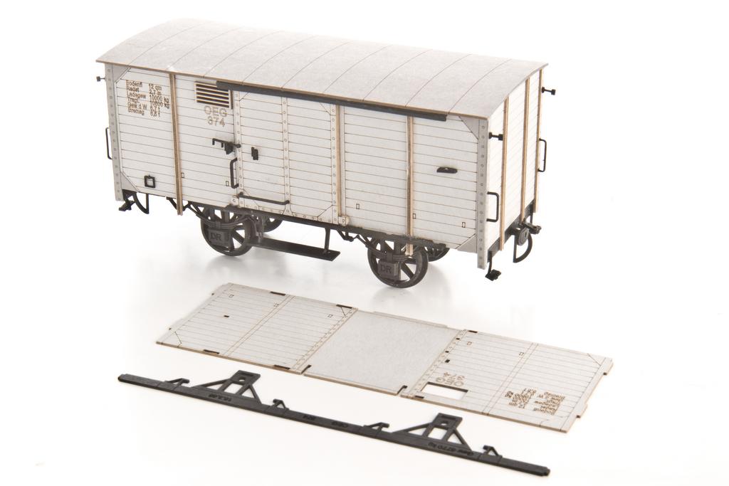 0 Scale Güterwagen Kartonbausatz