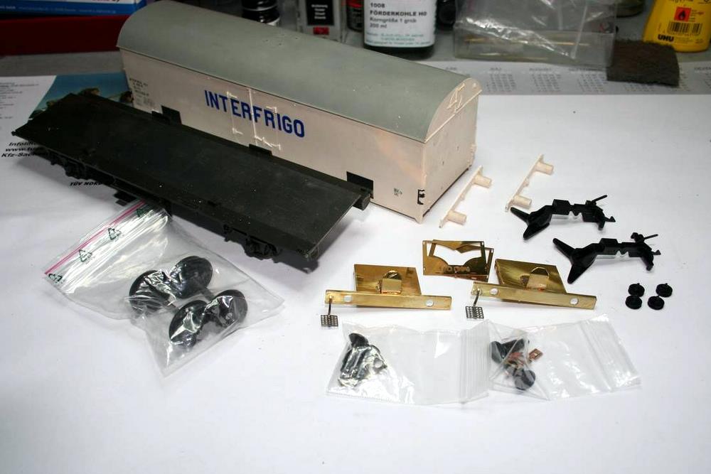 KM1 Glaskasten mit Rauch