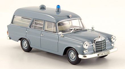 Mercedes-190-W110-Krankentransportwagen1