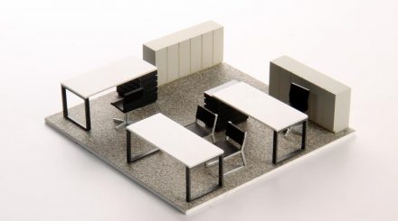 Set mit modernen Büromöbeln in Spur Null von Lütke