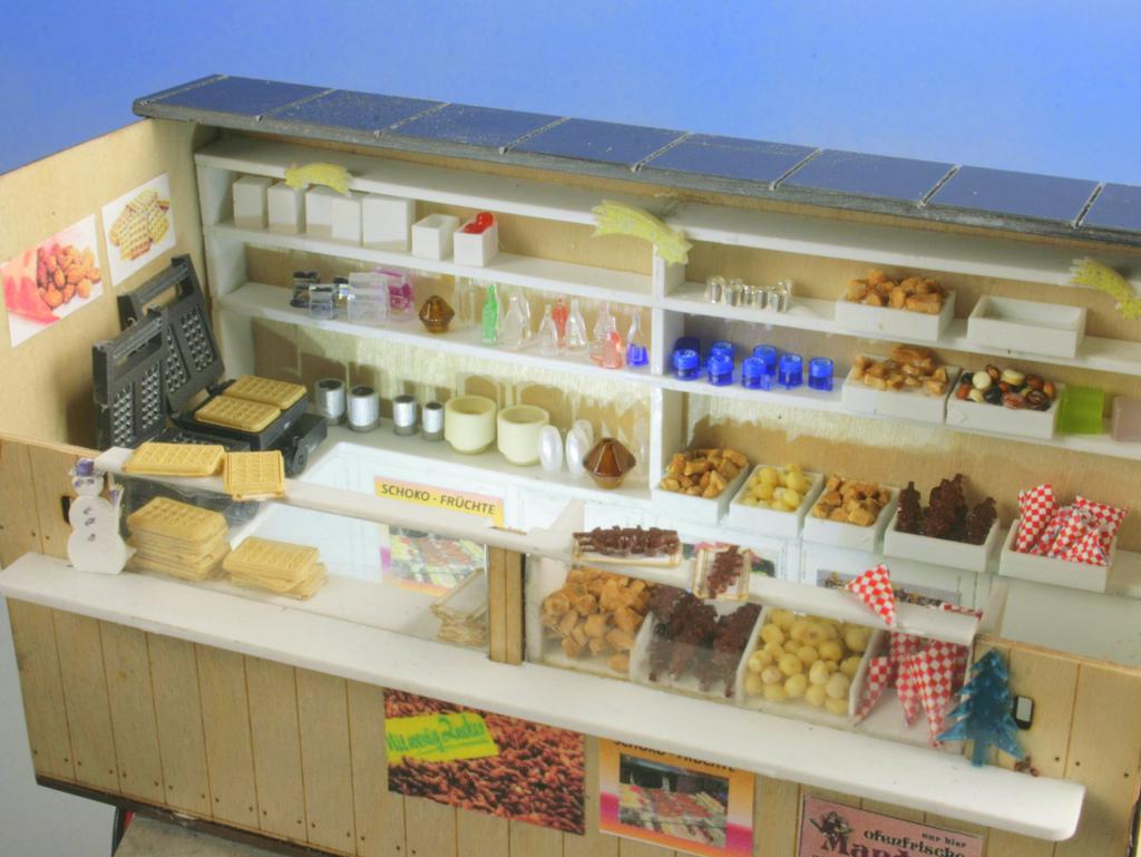 Ein Süßwarenstand passt nicht nur auf einen Weihnachtsmarkt