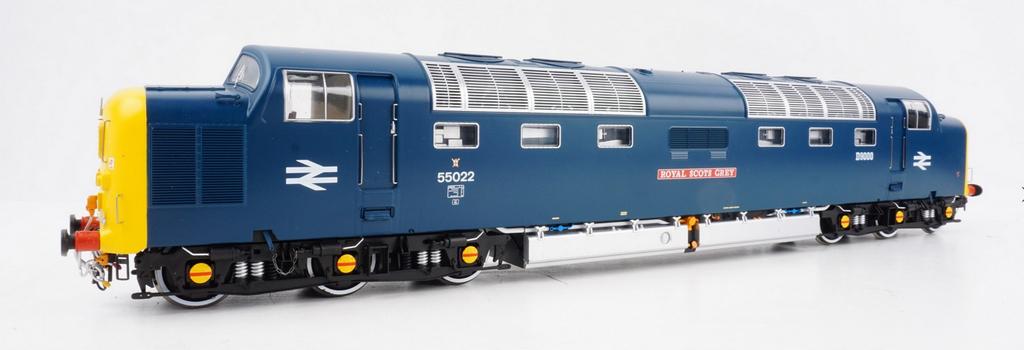 Schnellzuglok Class 55 Deltic in British Rail Blue