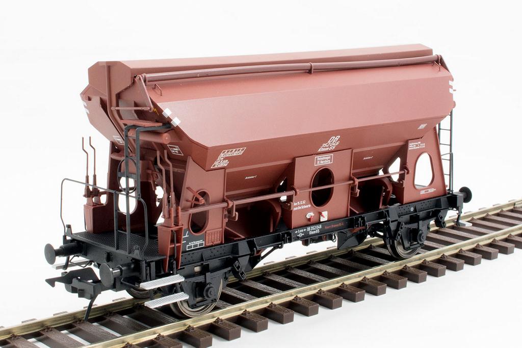 Geschlossener Schüttgutwagen Ktmm