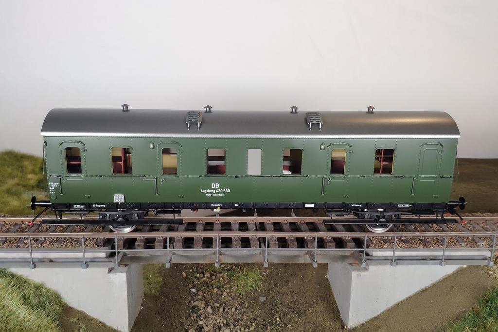 Einheitsabteilwagen KM1 Messing Prototyp noch ohne Fenstereinsätze