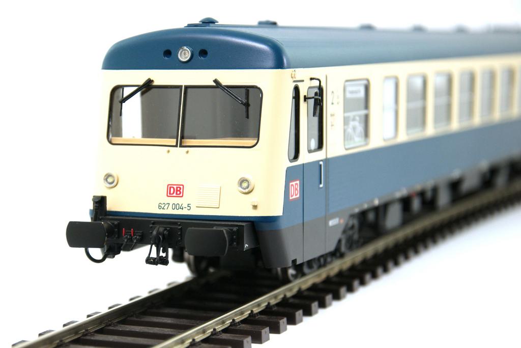 BR 627 Front