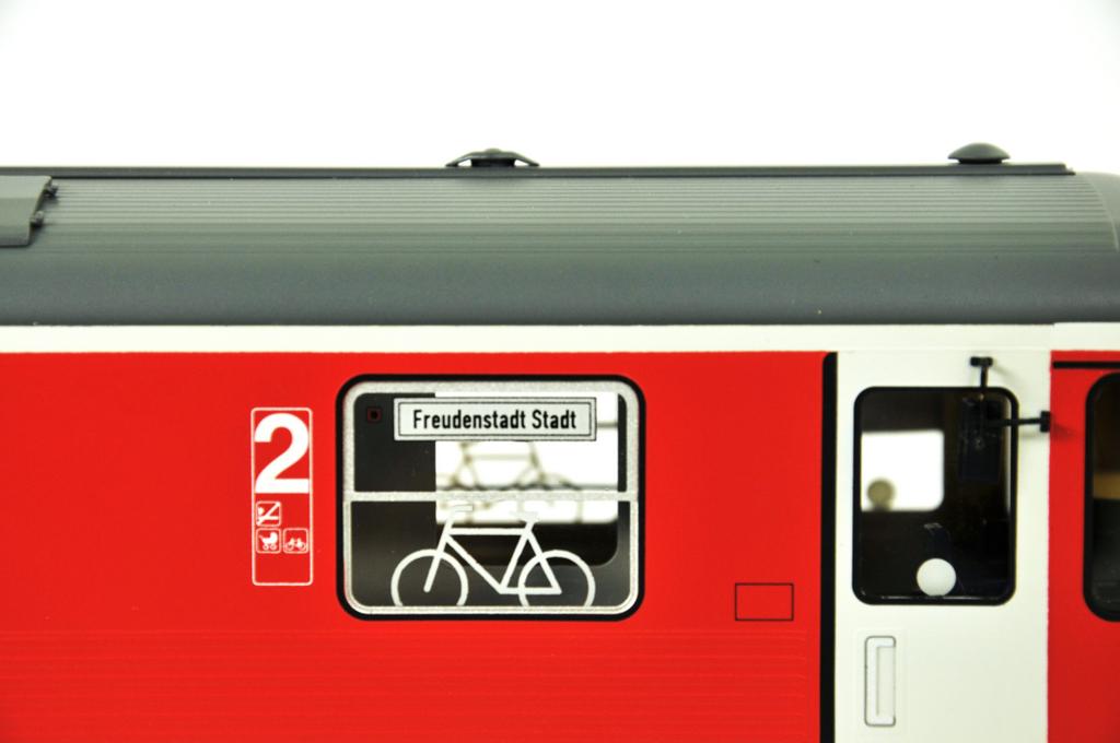 BR 627 verkehrsrot Fahrradabteil