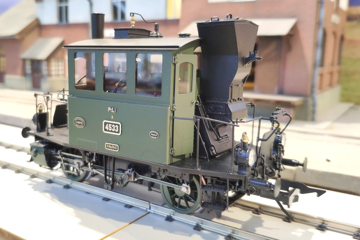 KM1 Glaskasten 4533 hinten